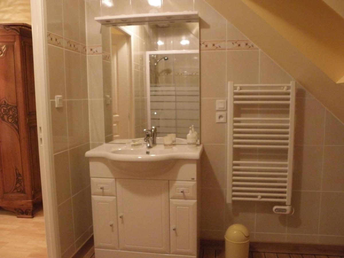 Le Logis Du Livier Otel Saint-Georges-sur-Layon Dış mekan fotoğraf