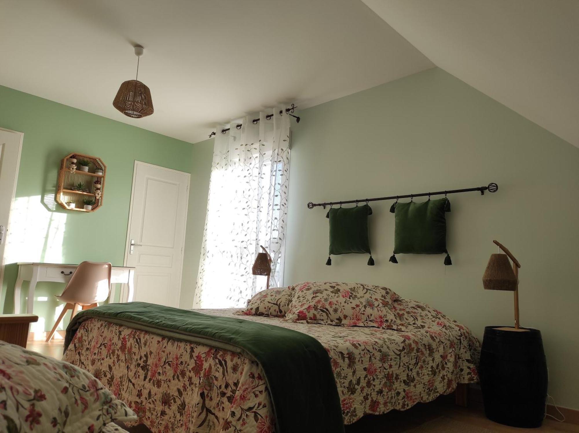 Le Logis Du Livier Otel Saint-Georges-sur-Layon Oda fotoğraf