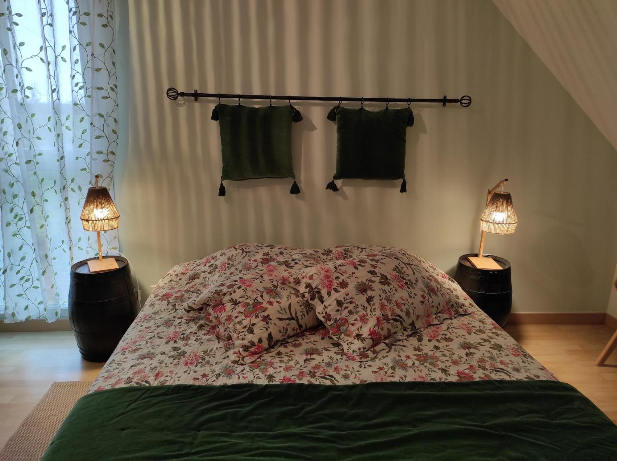 Le Logis Du Livier Otel Saint-Georges-sur-Layon Oda fotoğraf
